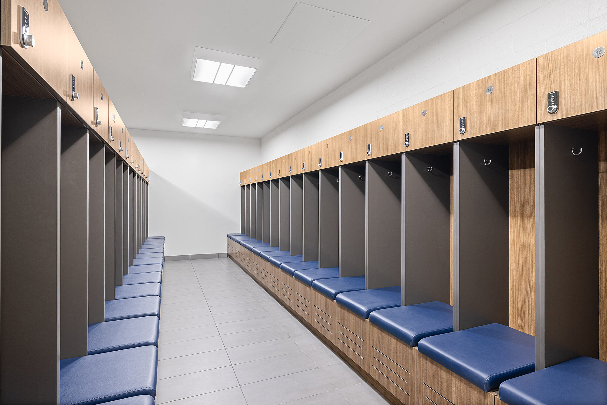 Subaru Newnan Locker Room