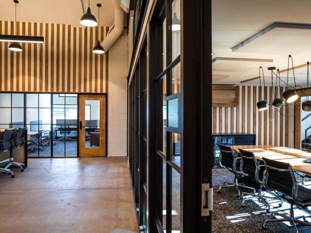 Eleven Willow 6885 Edit